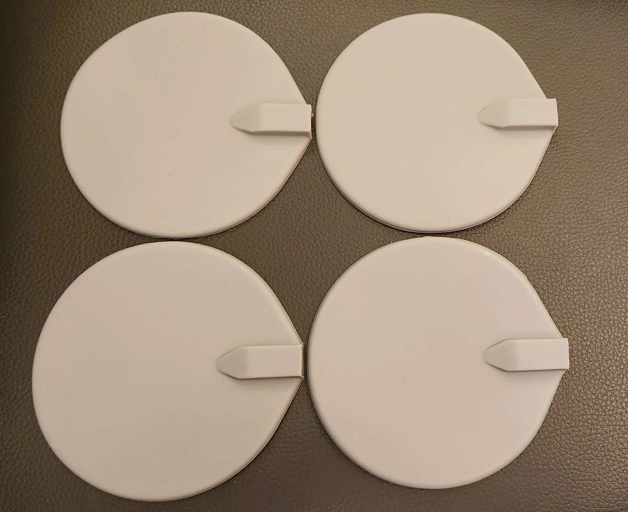 4 Rubber Reusable Replacement Electrode Pads 9.5cm round For Microcurrent Tens