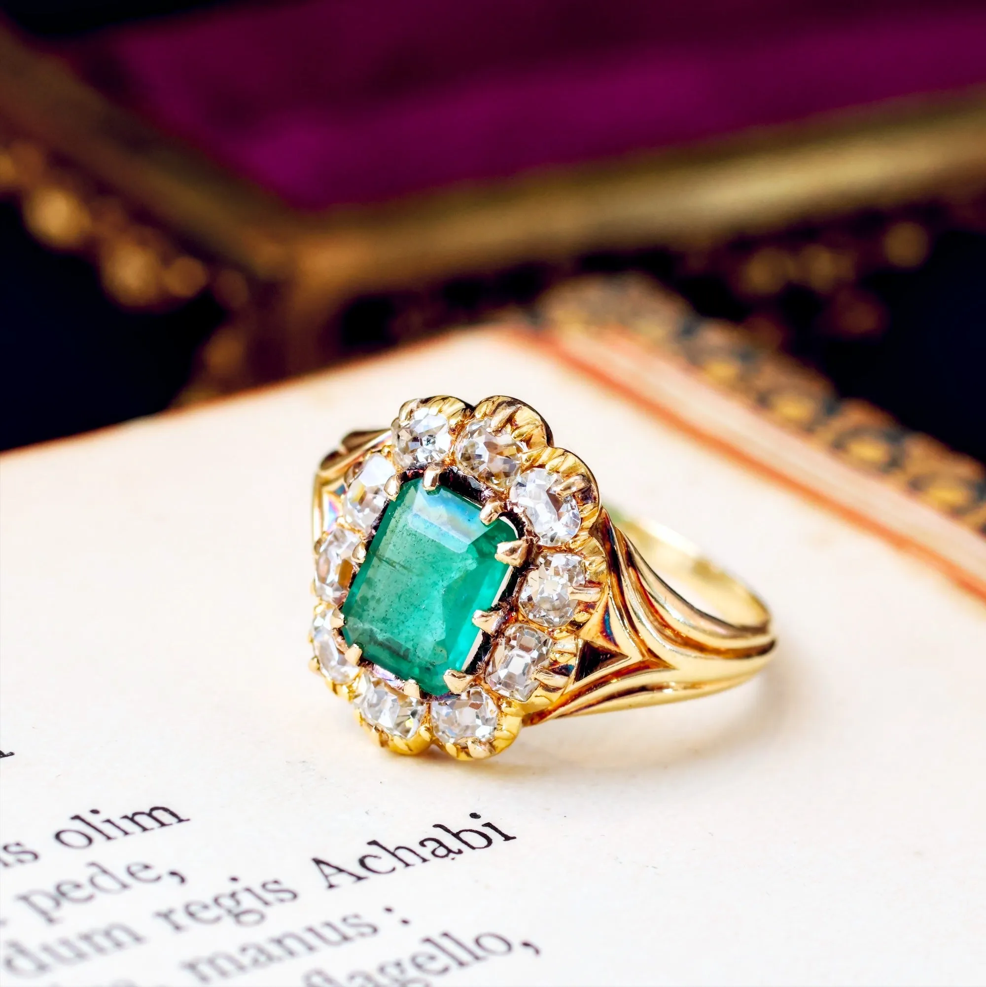 Antique Early Victorian Emerald & Diamond Cluster Ring