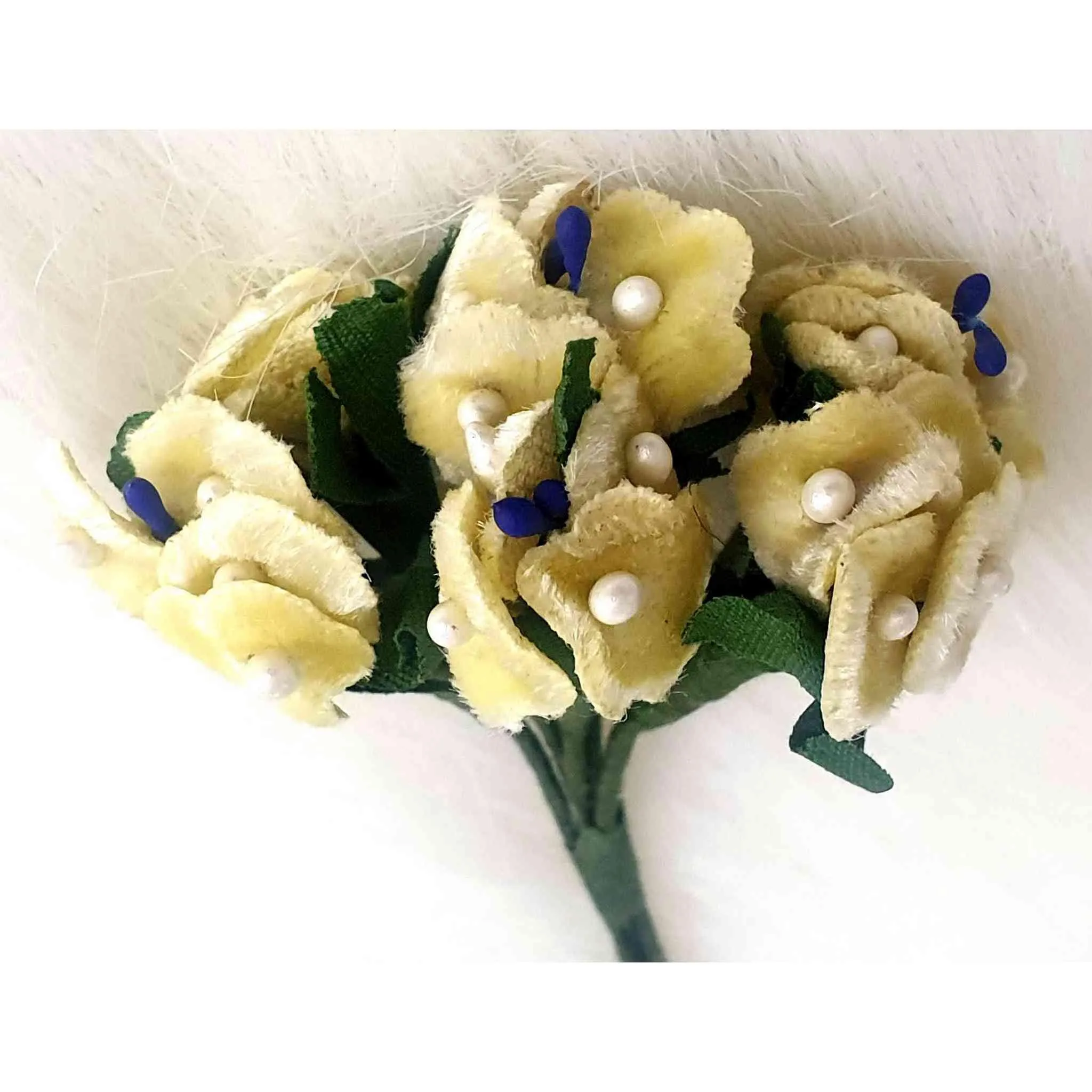 Beautiful Fabric Flowers for DIY Craft, Trousseau Packing or Decoration - Design 34