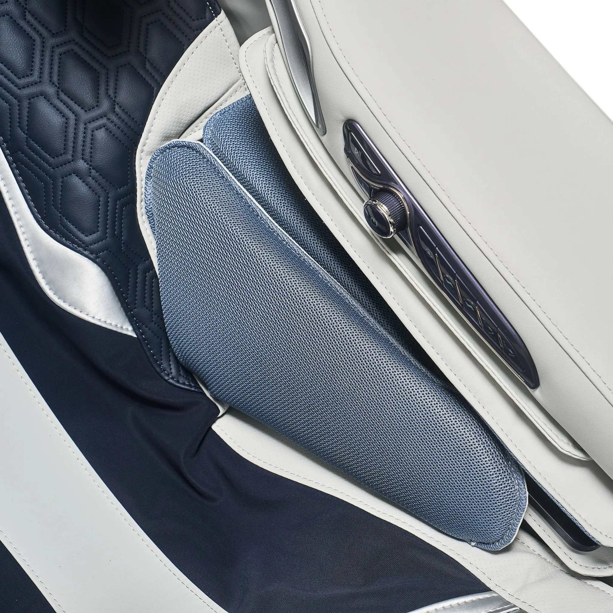 Bodyfriend Leonardo Da Vinci Massage Chair