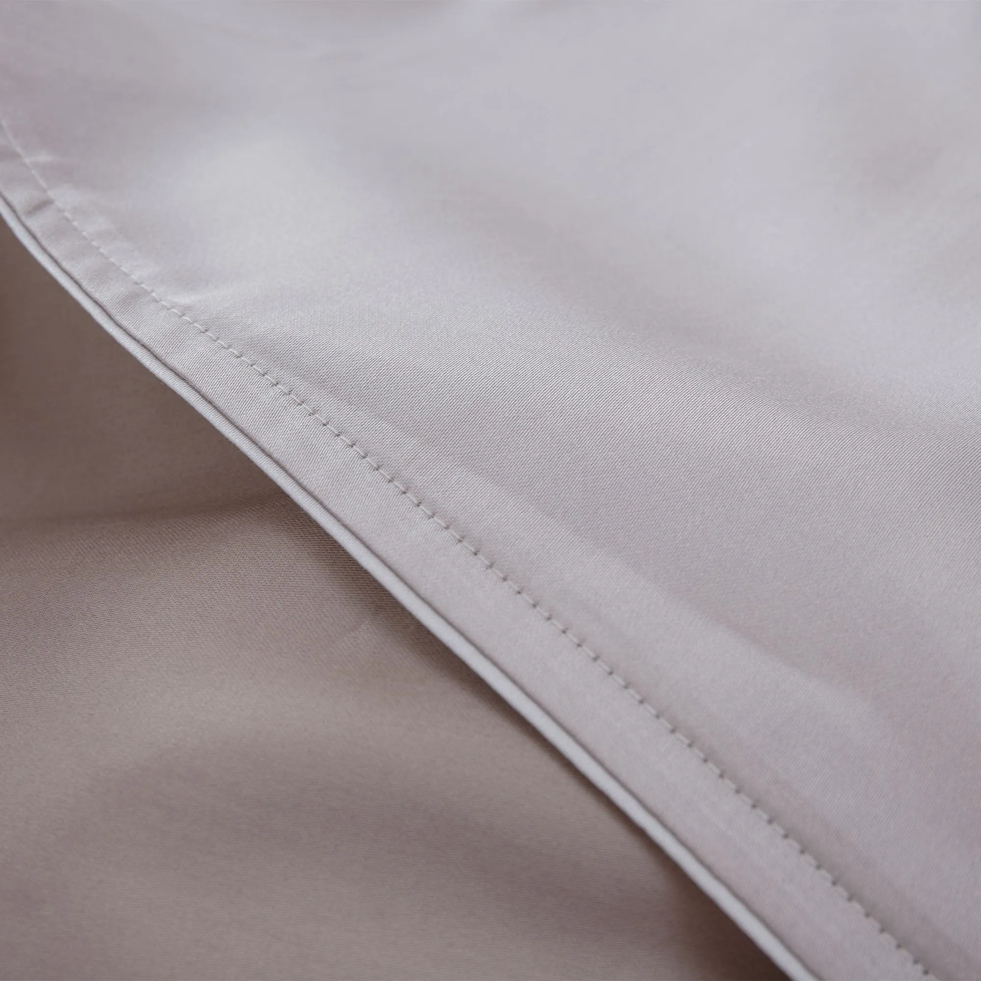 Catania Sateen Bedding [Light stone grey/Sandstone/Light grey]