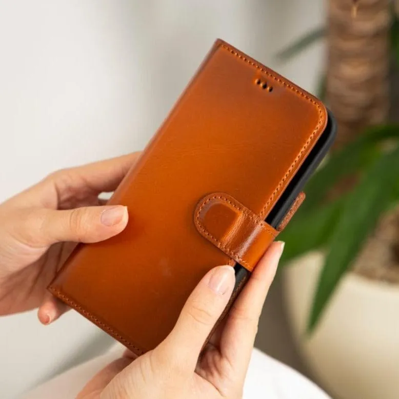 iPhone 15 Case in Leather With RFID - Burnished Tan
