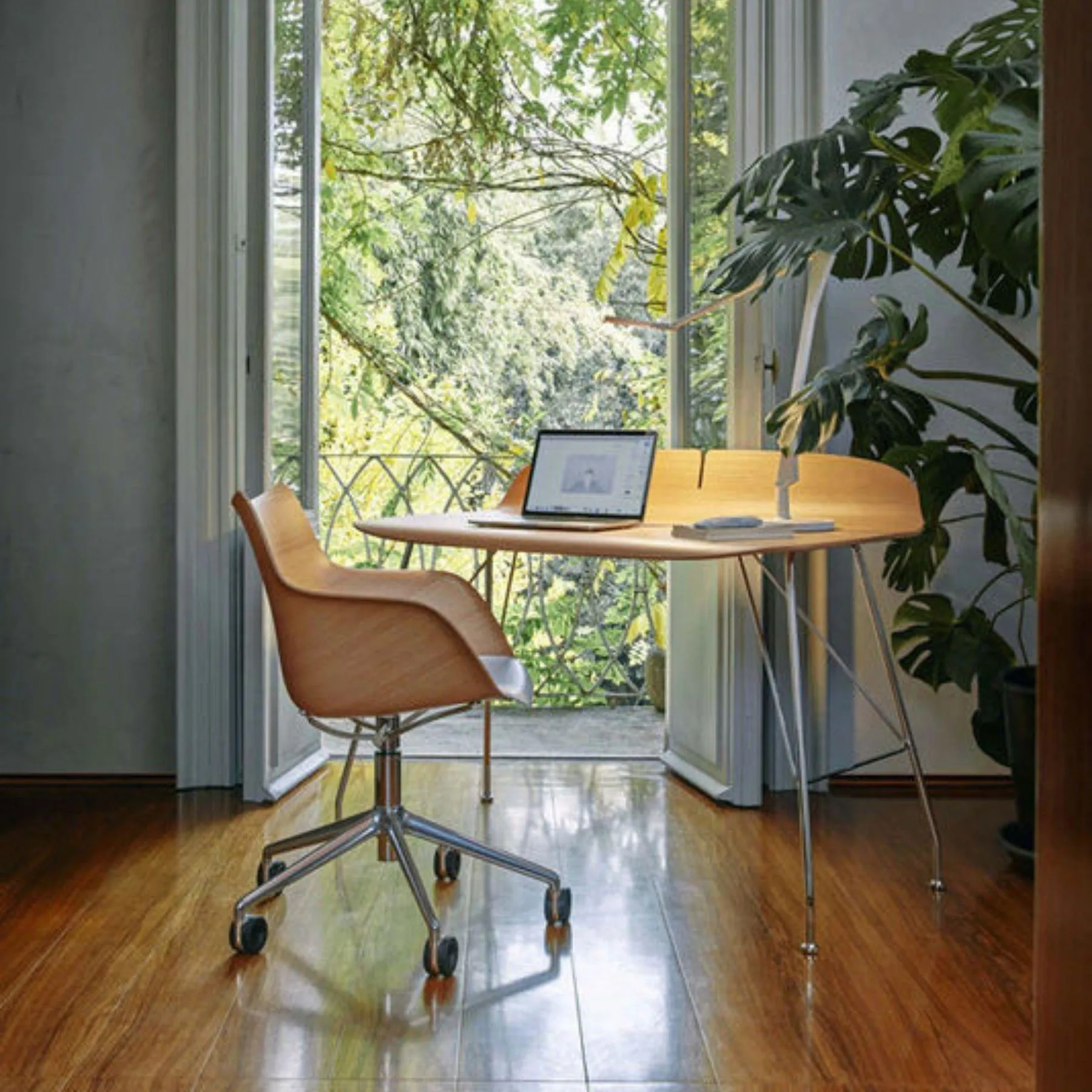 Kartell Earl Of Wood Desk