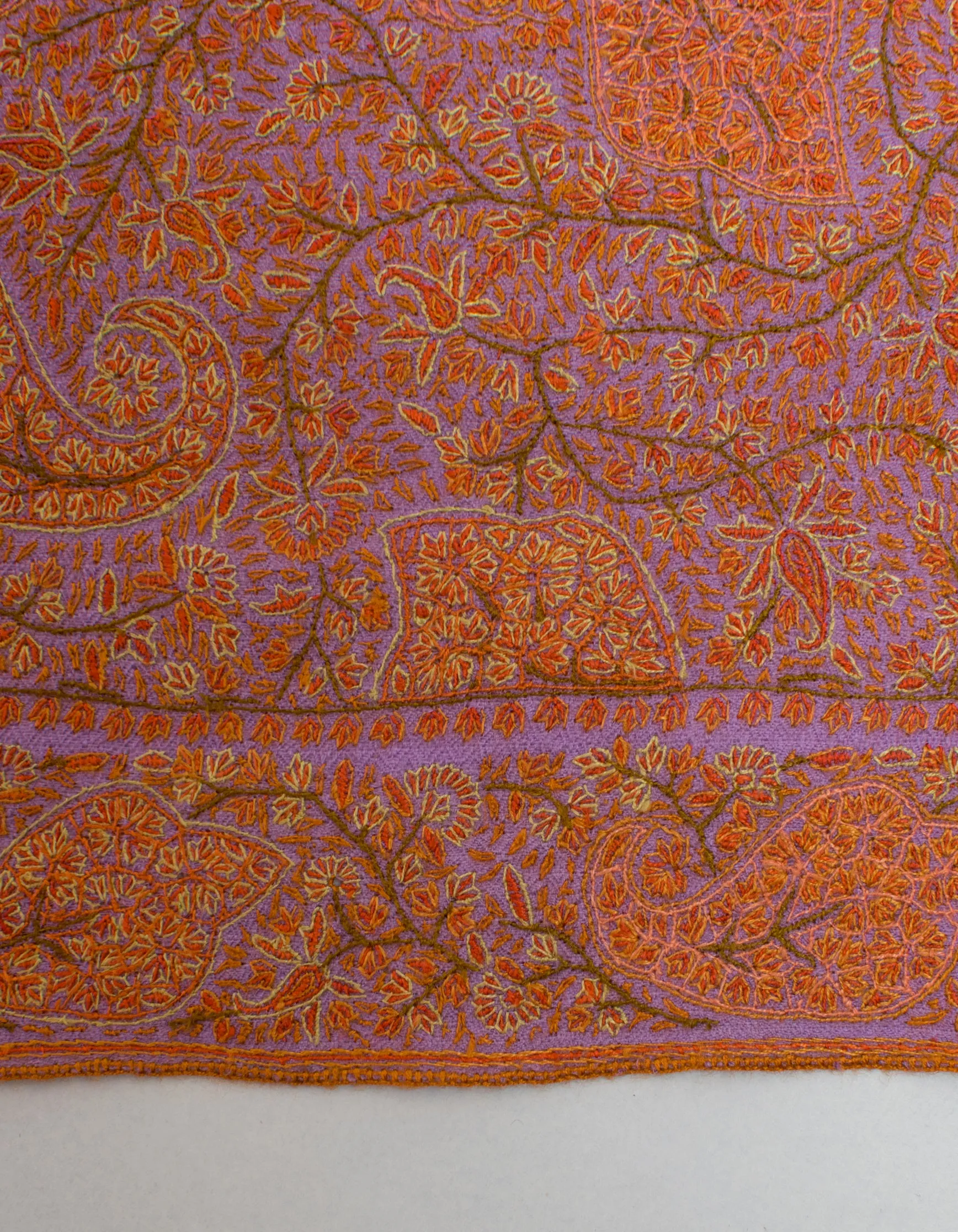 Lavender Handwoven Sozni Jaali Embroidered Cashmere Pashmina Shawl