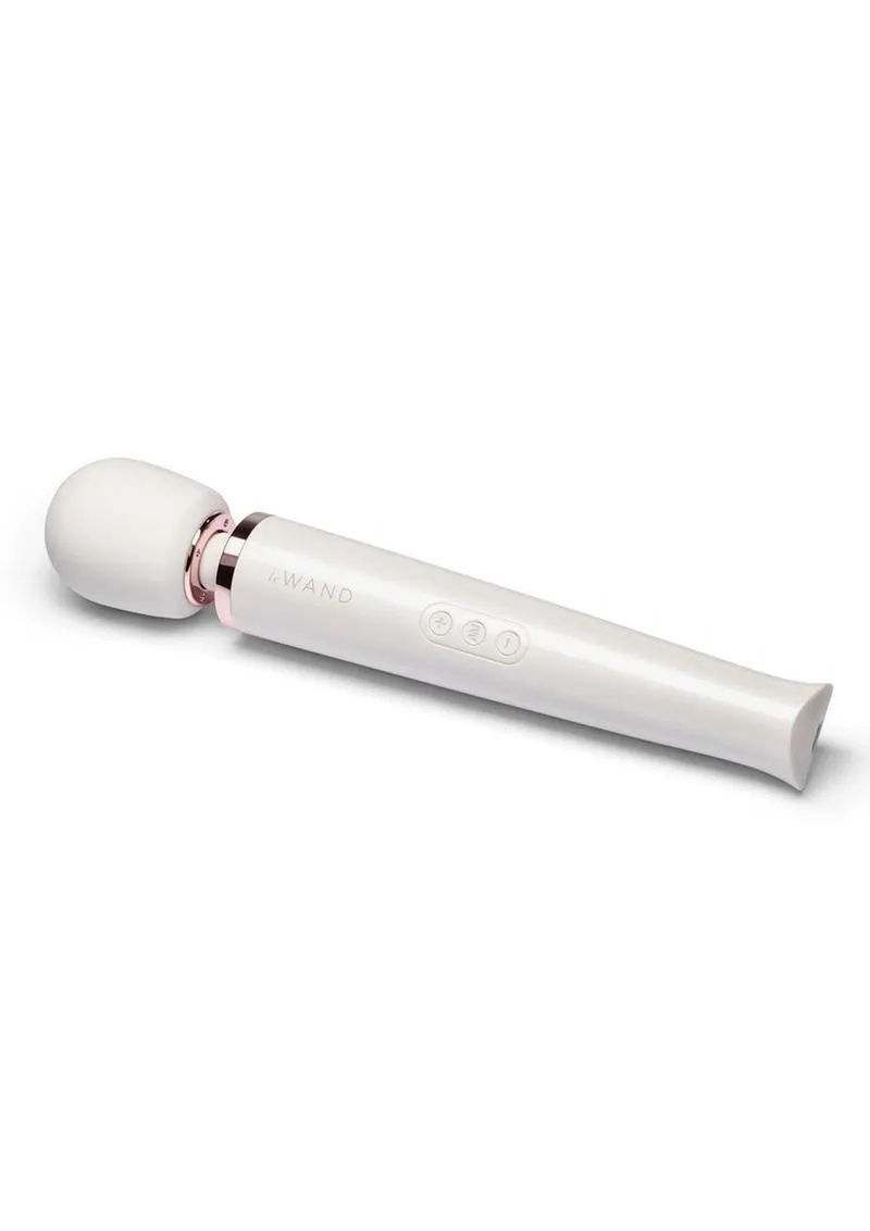 Le Wand Rechargeable Silicone Massager - Pearl
