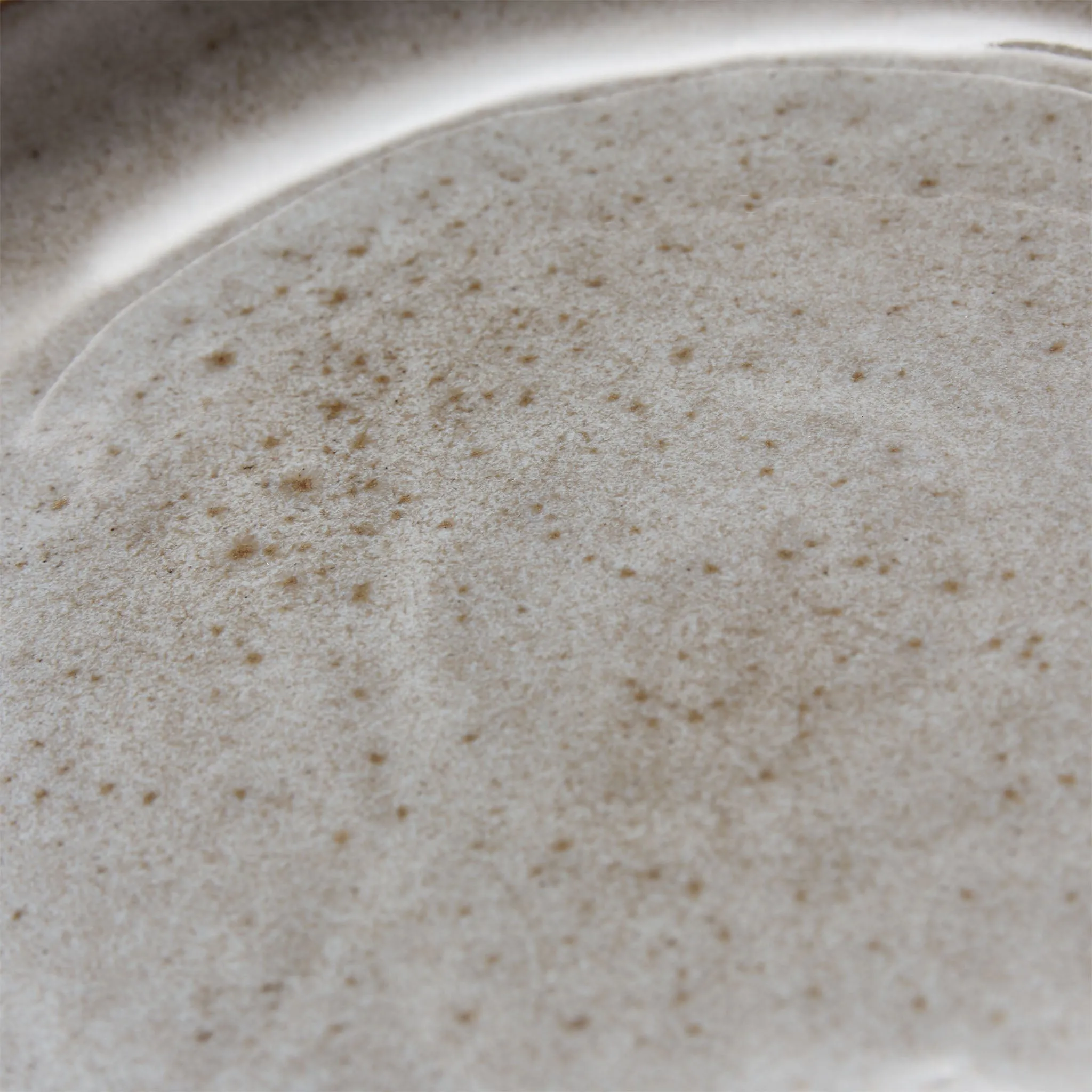 Montijo Plate [Light grey/Brown]