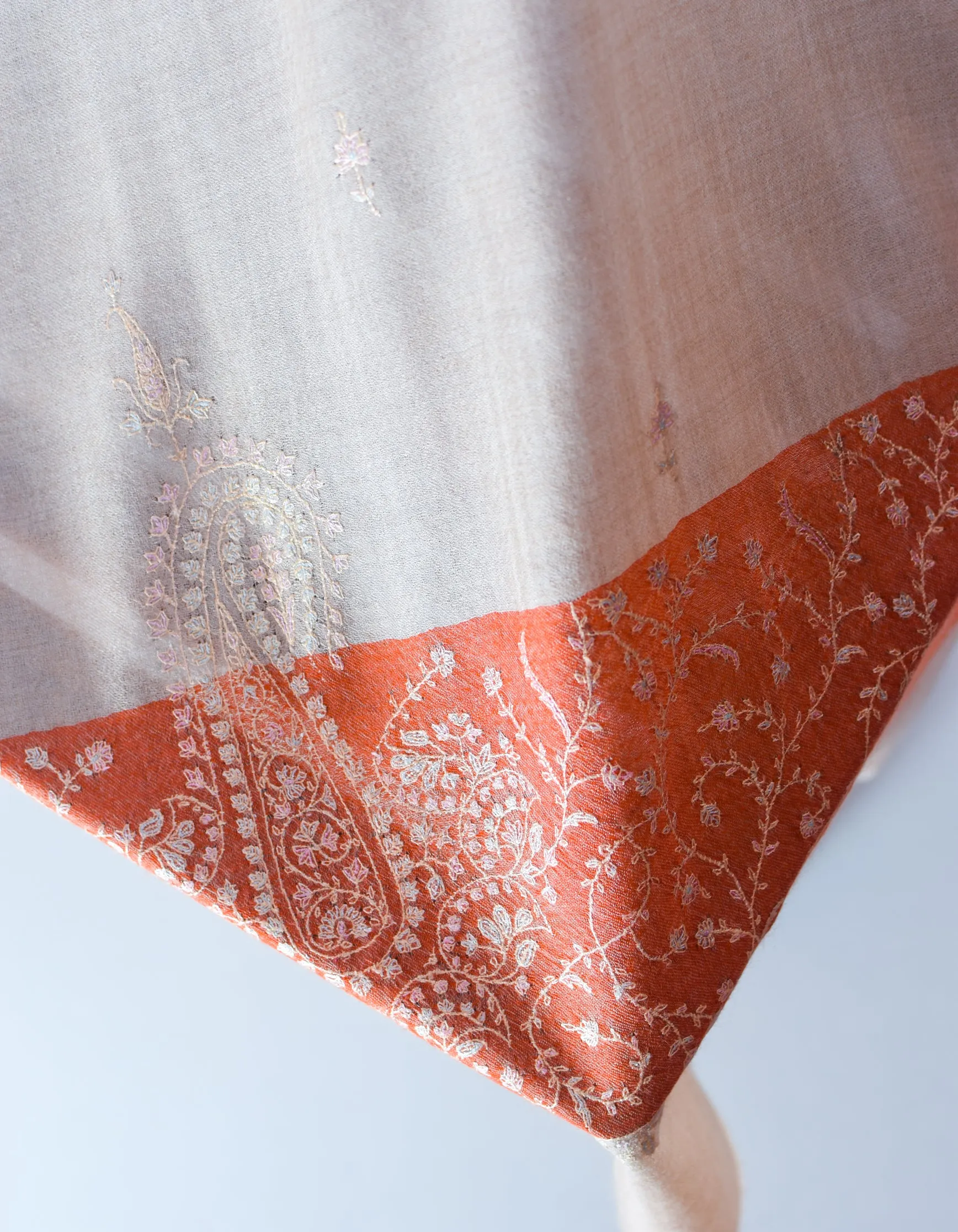 Natural Off-White Handwoven Pastel Embroidered Cashmere Pashmina Stole