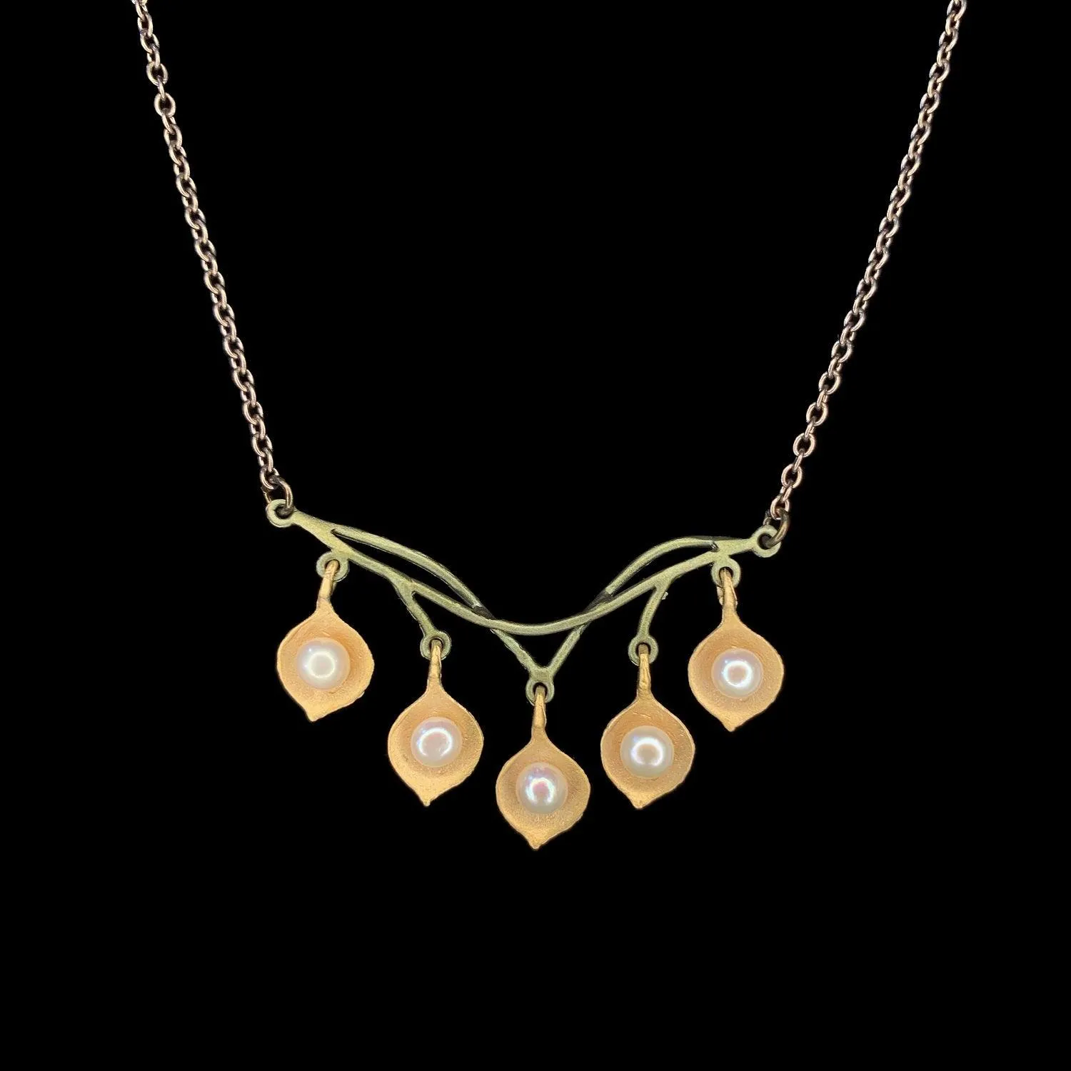 Round Leaf Eucalyptus Necklace - Bar