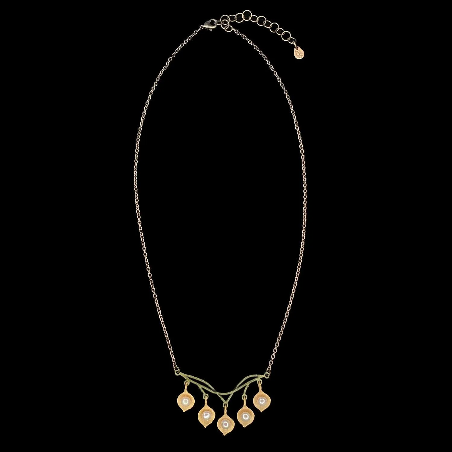 Round Leaf Eucalyptus Necklace - Bar