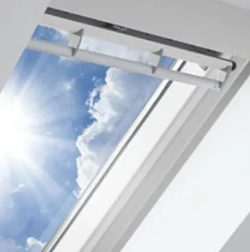 VELUX GGL MK08 206921U Solar UV Heat Protection Glazing White Painted INTEGRA® Electric Window (78 x 140 cm)